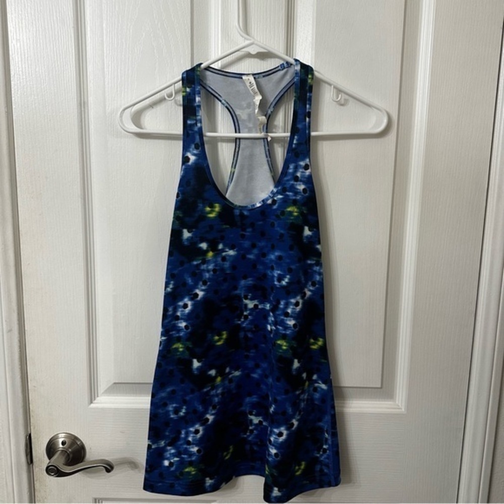 LULULEMON Women’s Blue Camo Racerback Tank Top, size 4